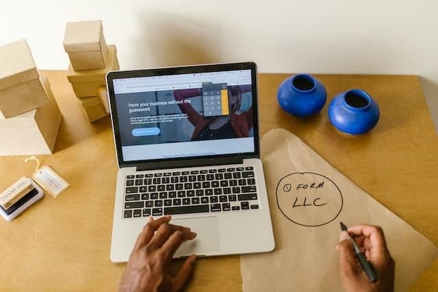 The Role of Annotation Tool in Remote Team Building and Employee Onboarding