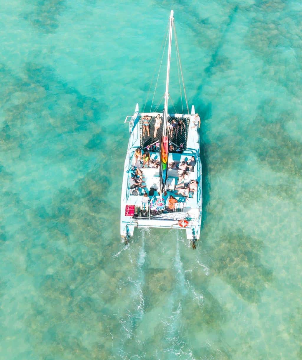 modern-boat-floating-on-blue-sea Drones