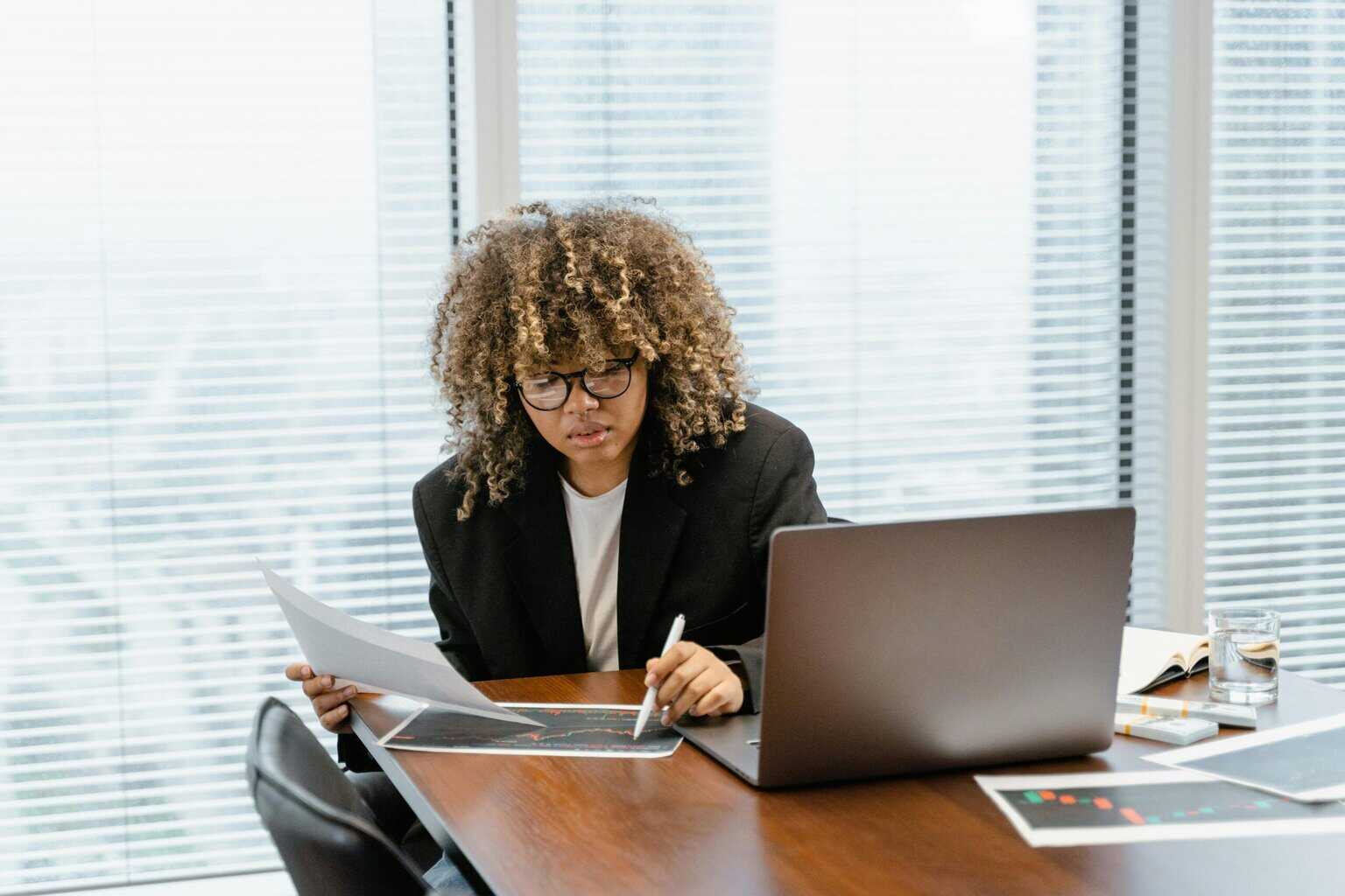 Essential Software Practices for Protecting Business Data 1