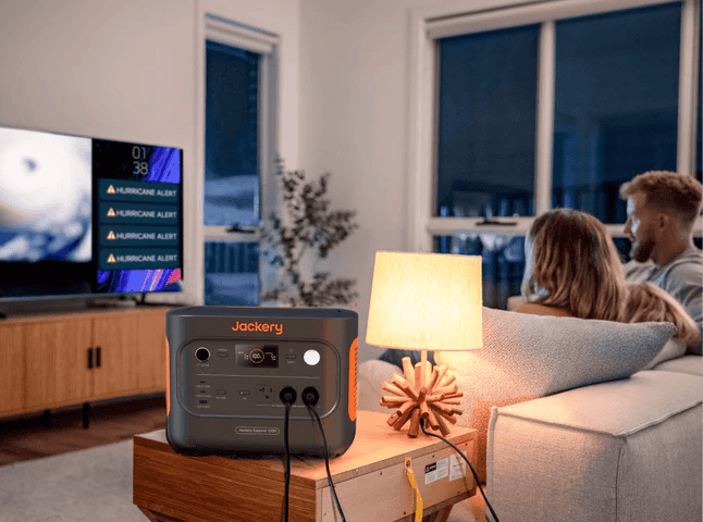 5 Outdoor Movie Night Themes That Make It Extra Special 1